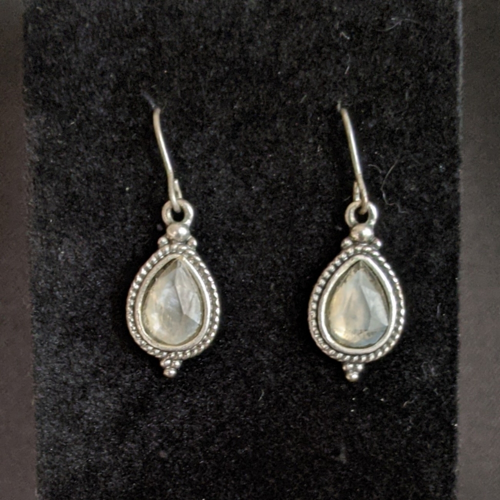 Earring bundle - Picture 2 of 4